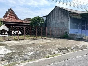 DIJUAL RUANG USAHA DI PENGGING KOTA DEKAT ALUN ALUN PENGGING