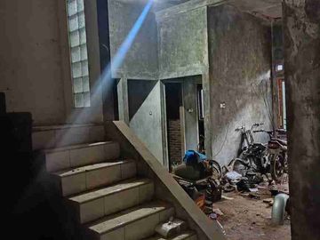 Rumah 2 Lantai Pudakpayung Jual Cepat Murah