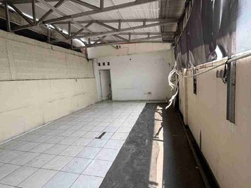 Disewakan cepat Ruko area Tebet pinggir jalan