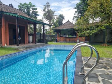 VILLA CANTIK TANAH LUAS VIEW MERAPI DEKAT EMBUNG KALIAJI