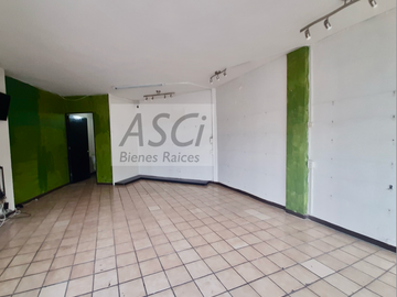 LOCAL COMERCIAL EN RENTA * PLANTA BAJA * SE EMITE FACTURA