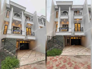 Rumah 3Lantai Dekat Toll TB Simatupang