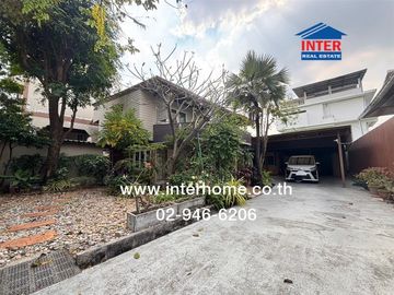 Detached house + office, 225 sq.wah. Located on Soi Tesaban Nimit Tai Soi 1, Tesaban Songkhro Road, Tesaban Nimit Tai Road, Chatuchak District