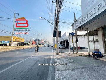 บ้านเดี่ยว เนื้อที่ 60 ตร.ว. ซอยไสวประชาราษฎร์ 17 (ใกล้ตลาดเอซีคลอง 4) ตำบลลาดสวาย อำเภอลำลูกกา ปทุมธานี