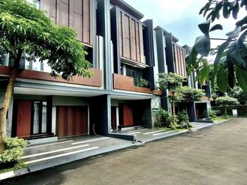 DD356 Rumah Baru mewah Strategis Cluster Pancoran Jakarta Selatan