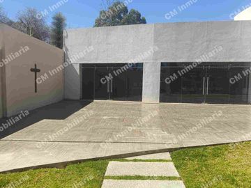 Salón con palapa y alberca en VENTA