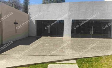 Salón con palapa y alberca en VENTA