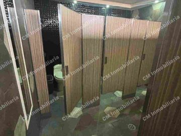 Salón con palapa y alberca en VENTA