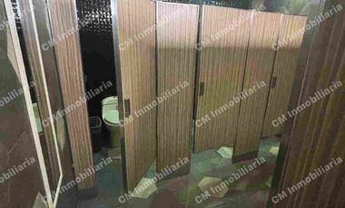 Salón con palapa y alberca en VENTA
