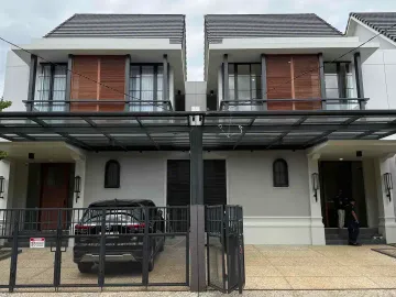 Dijual Rumah  Kebayoran Baru Baru Brand New House Lokasi 2 Lantai Mewah Akses Dekat Tol