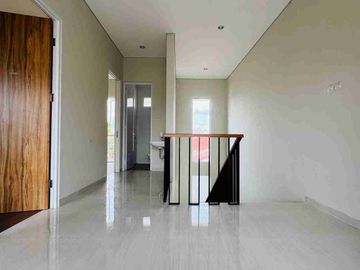 Rumah Siap Huni Dalam Townhouse Dekat Pintu Tol Kukusan Beji Depok