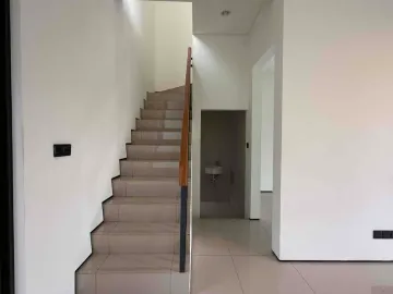 Dijual Kawasan Riverisde Rumah Mewah 2 Lantai Konsep Modern Classic