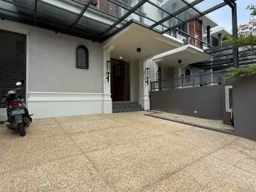 Dijual Rumah  Kebayoran Baru Baru Brand New House Lokasi 2 Lantai Mewah Akses Dekat Tol