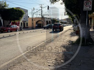 BODEGA COMERCIAL EN RENTA EN ZONA CENTRO SAN JUAN DEL RIO