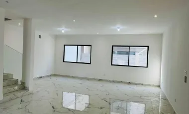 Casa en Venta Cumbres Elite Premier Sector Alpes Monterrey N.L.