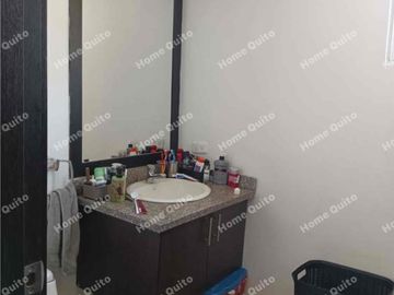 Casa en venta en La Rumiñahui Conjunto Kendari de oportunidad