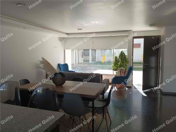 Casa en venta en La Rumiñahui Conjunto Kendari de oportunidad