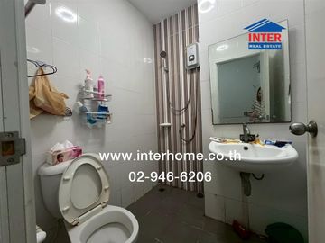 Two-story townhome, 21.2 sq.wah, Gusto Phaholyothin-Saimai Village, between Soi Saimai 45/1-47, Saimai Road, Phaholyothin Road, Saimai District, Bangk
