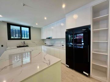 TAHANAN VILLAGE PARANAQUE BRAND NEW HOUSE AND LOT FOR SALE