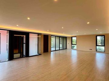 TAHANAN VILLAGE PARANAQUE BRAND NEW HOUSE AND LOT FOR SALE