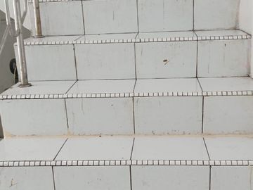 Ruko 3 Lantai Baru Renov Dekat Monginsidi dan Veteran