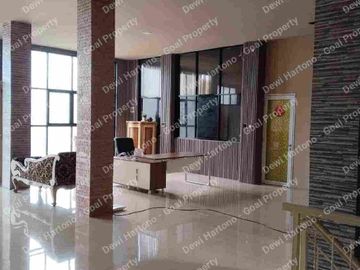 Dijual/Disewakan 3 Ruko Gandeng di Latumenten Jakarta Barat