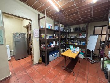 CASA CON ALBERCA, ÁREAS DE JUEGOS Y POTENCIAL AIRBNB EN ACAPANTZINGO, CUERNAVACA