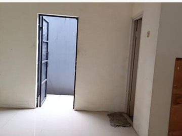 Dijual Cepat Ruko 3 1/2 lantai ada Rooftoop di Tole Iskandar simpangan Depok
