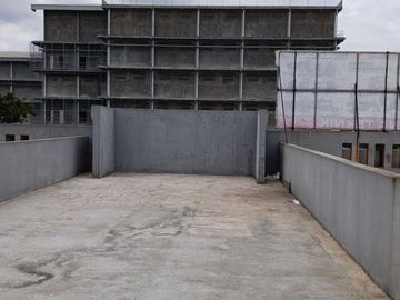 Dijual Cepat Ruko 3 1/2 lantai ada Rooftoop di Tole Iskandar simpangan Depok