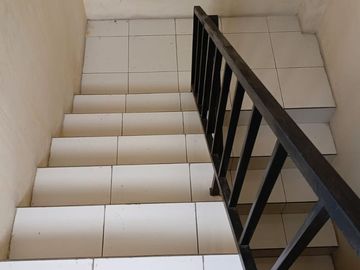 Dijual Cepat Ruko 3 1/2 lantai ada Rooftoop di Tole Iskandar simpangan Depok