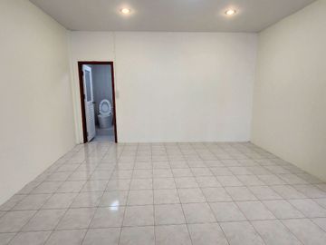 95639 - ขายบ้านชั้นเดียวหลังมุมเพิ่งรีโนเวทใหม่ อำเภอเมืองเพชรบุรี