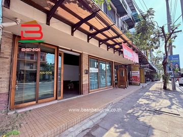 อาคารพาณิชย์ ถนนเฉลิมพงษ์ (ใกล้ตลาดวงศกร) เนื้อที่ 50 ตรว. แขวงสายไหม เขตสายไหม