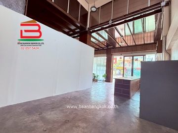 อาคารพาณิชย์ ถนนเฉลิมพงษ์ (ใกล้ตลาดวงศกร) เนื้อที่ 50 ตรว. แขวงสายไหม เขตสายไหม