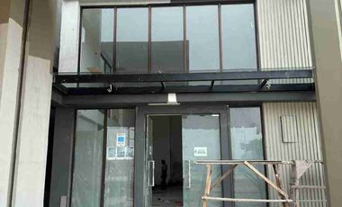 RUKAN 3 LANTAI DI MANHATAN DISTRICT GADING SERPONG TANGERANG