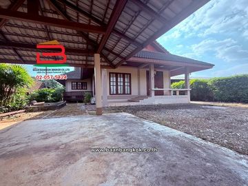บ้านเดี่ยว (ใกล้หาดแม่พิมพ์) เนื้อที่ 213 ตรว. ตำบลชากโดน อำเภอแกลง จังหวัดระยอง