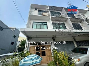 Three-story commercial building, 13 square wah (approximately 212 square meters), located at the entrance of Soi Charoen Rat 17, near Icon Siam, Charo