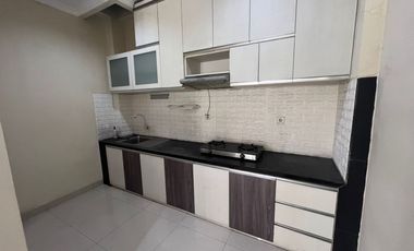 Rumah Golden Palm Dijual Harga Murah Siap Huni Sudah Renovasi 2,5 Lantai Kalideres Jakarta Barat
