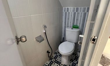 Rumah Golden Palm Dijual Harga Murah Siap Huni Sudah Renovasi 2,5 Lantai Kalideres Jakarta Barat
