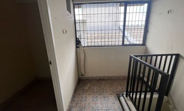 Rumah Golden Palm Dijual Harga Murah Siap Huni Sudah Renovasi 2,5 Lantai Kalideres Jakarta Barat