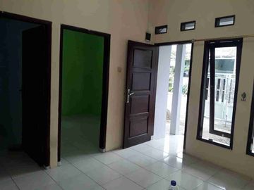 Rumah siap huni di Taman sumber Indah