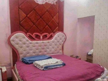 Rumah 2.5Lantai Full Renovasi & Furnished Lokasi Strategis & Harga Worth it