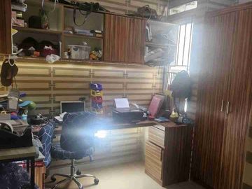 Rumah 2.5Lantai Full Renovasi & Furnished Lokasi Strategis & Harga Worth it