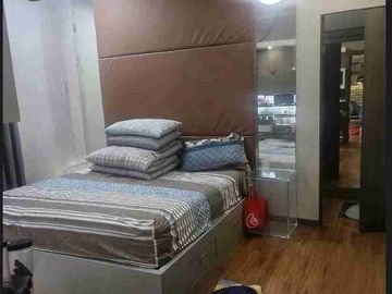 Rumah 2.5Lantai Full Renovasi & Furnished Lokasi Strategis & Harga Worth it