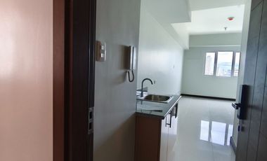 Quantum Residences Ready for Occupancy near LRT Gil Puyat Station studio