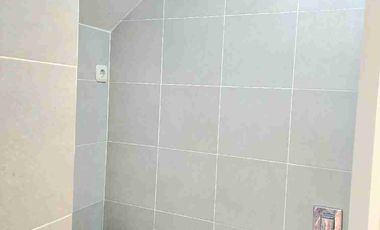 DIJUAL CEPAT dan MURAH rumah SIAP PAKAI di AMESTA SURABAYA