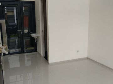 Disewakan Rumah di Golden park 3