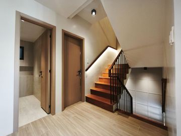 For Sale 3 Storey 3 Bedroom Townhouse Located in New Zañiga Mandaluyong w/ 2 Carport-JV2