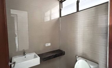 DIJUAL RUMAH BARU GRESS ROYAL RESIDENCE WIYUNG SURABAYA CLUSTER GREENWICH (BUKAN BANGUNAN DEVELOPER)
