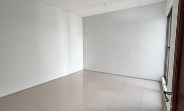 DIJUAL RUMAH BARU GRESS ROYAL RESIDENCE WIYUNG SURABAYA CLUSTER GREENWICH (BUKAN BANGUNAN DEVELOPER)