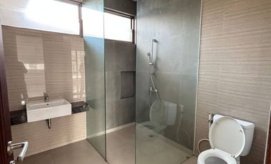 DIJUAL RUMAH BARU GRESS ROYAL RESIDENCE WIYUNG SURABAYA CLUSTER GREENWICH (BUKAN BANGUNAN DEVELOPER)